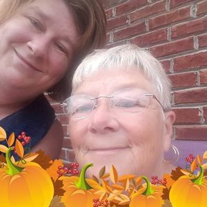 Meet your Posher, Joy